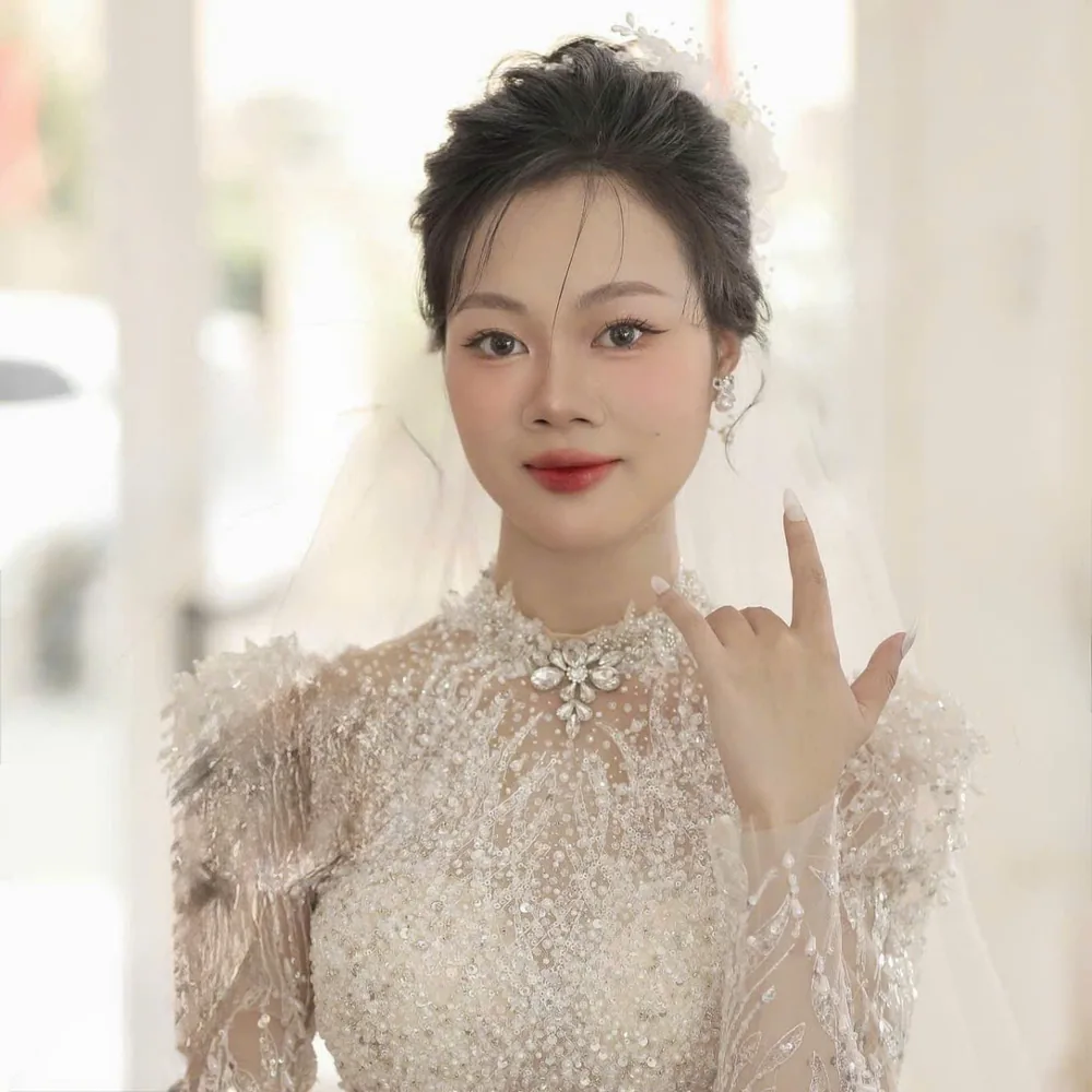 Ms. Nguyễn Thị Thu Hằng