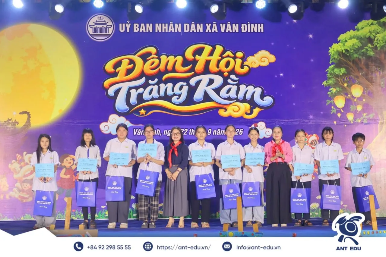 Trao 30 suất học bổng dịp Trung thu (09/2026): The Real IELTS